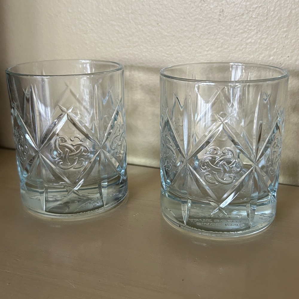 Dewar’s Scotch Whisky Trefoil Celtic Truth Knot Clear Rocks Glasses Set 2